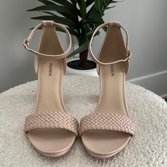 Pashion Footwear Shoes - Passion Footwear The Pashionista Luxe - Sand Braid Block 4 inch Size 8.5